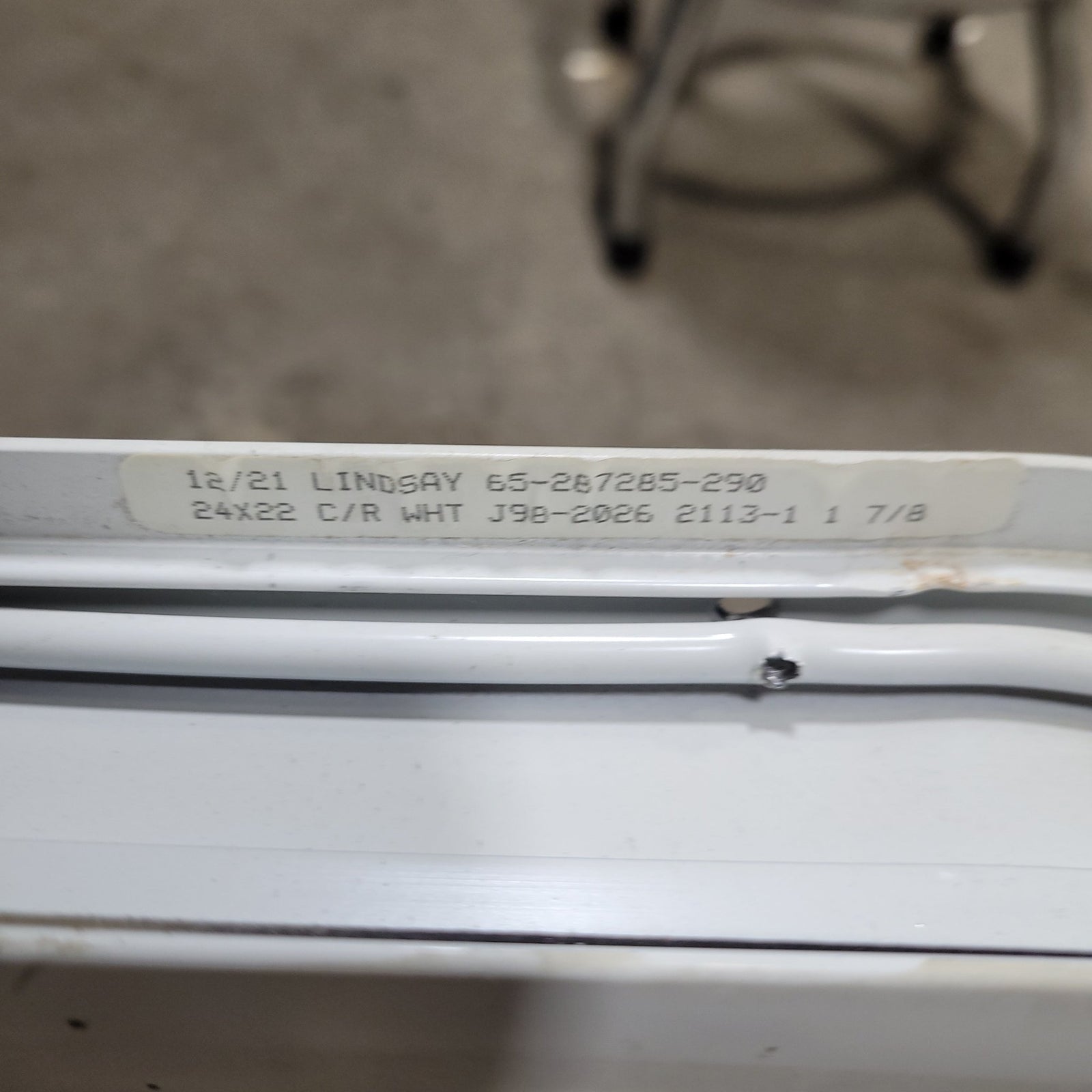Used White Radius Non-Opening Window : 24 X 22 X 2