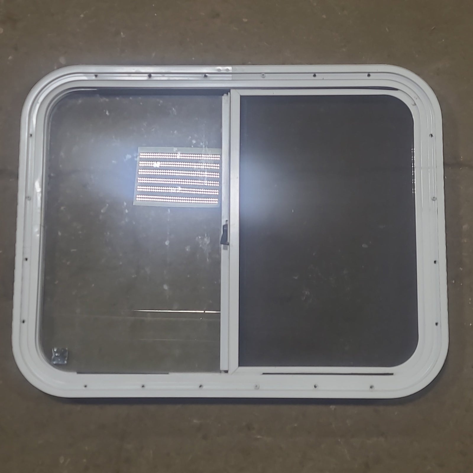 Used White Radius Opening Window : 26 1/2