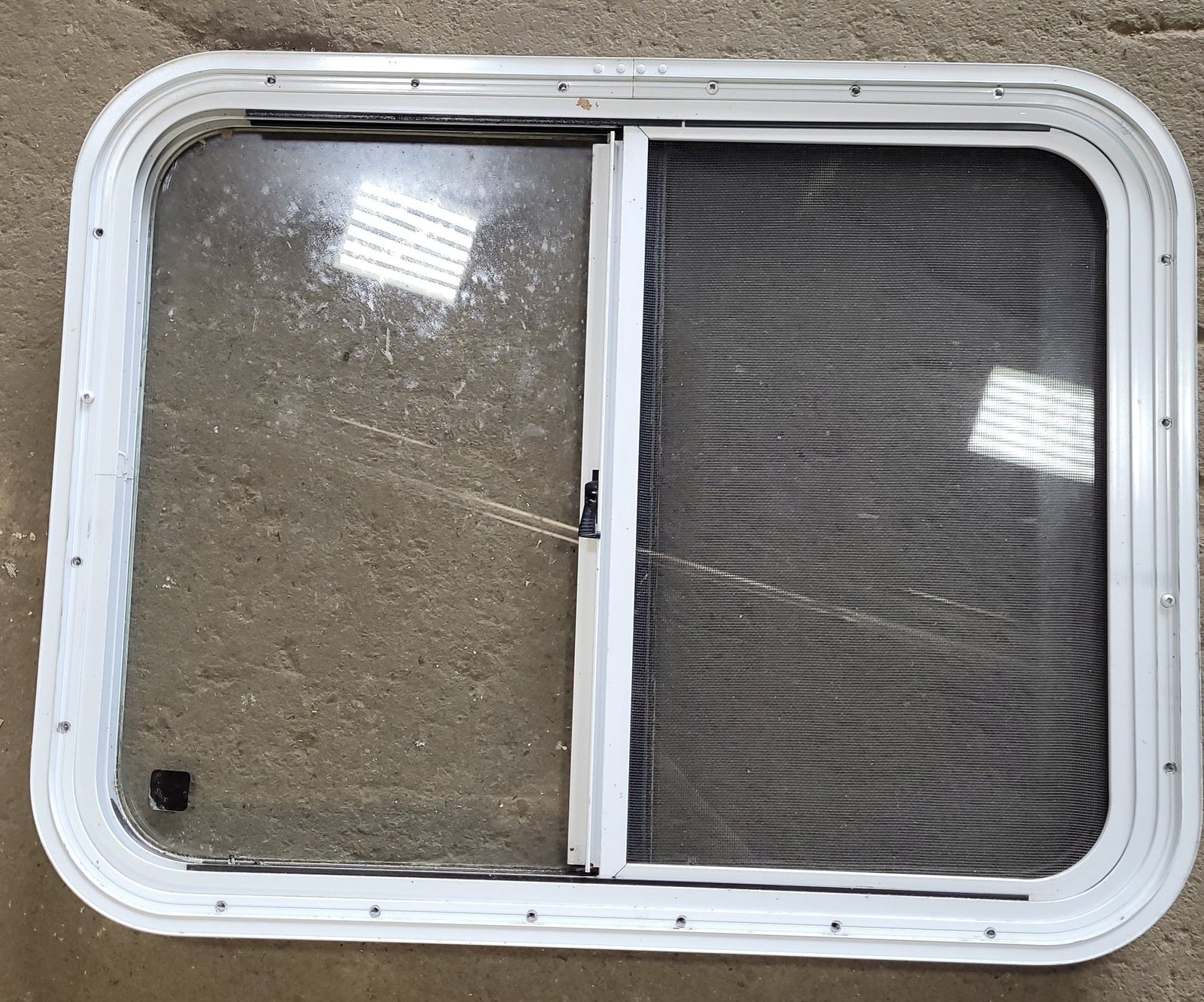 Used White Radius Opening Window : 26 1/2