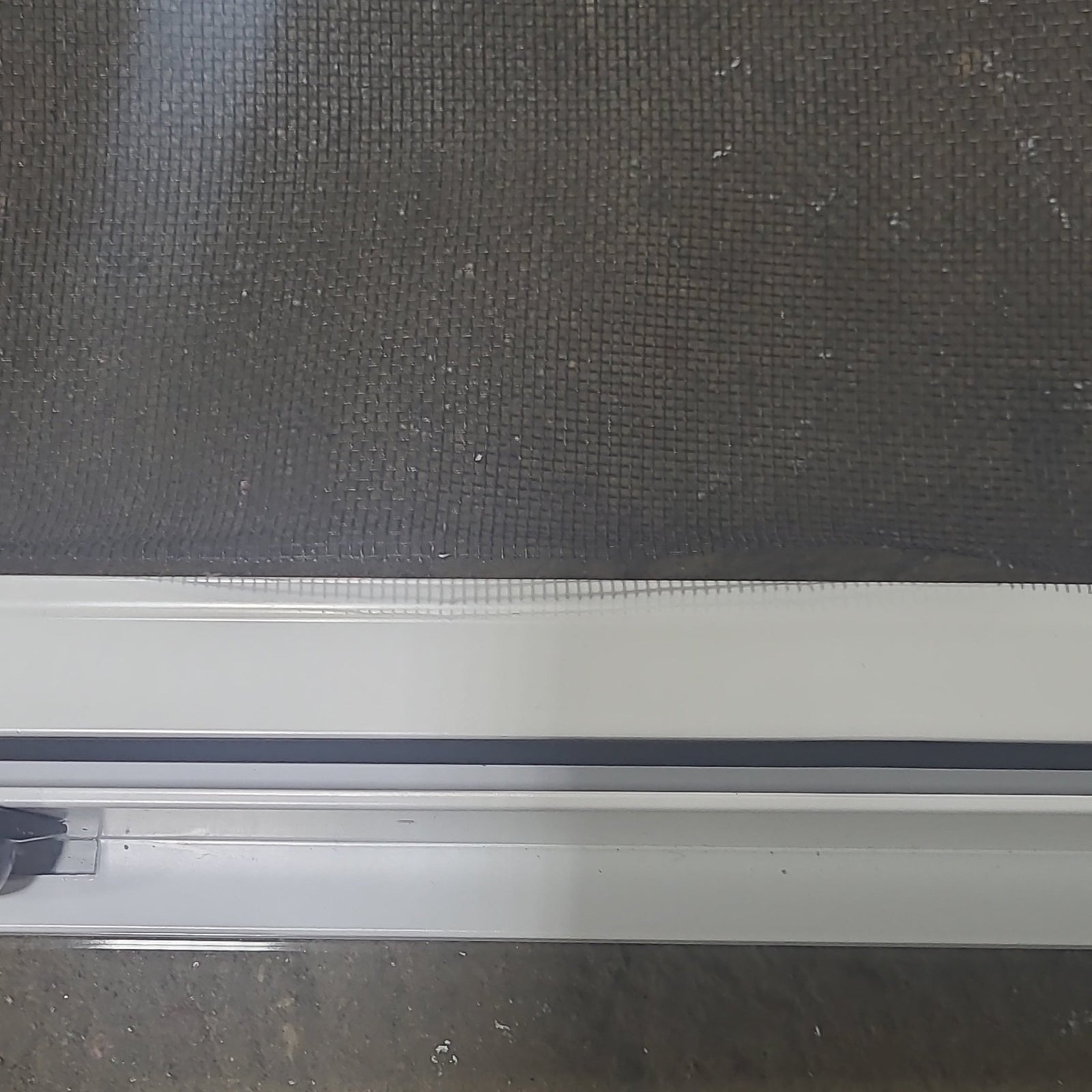 Used White Radius Opening Window : 30 1/4