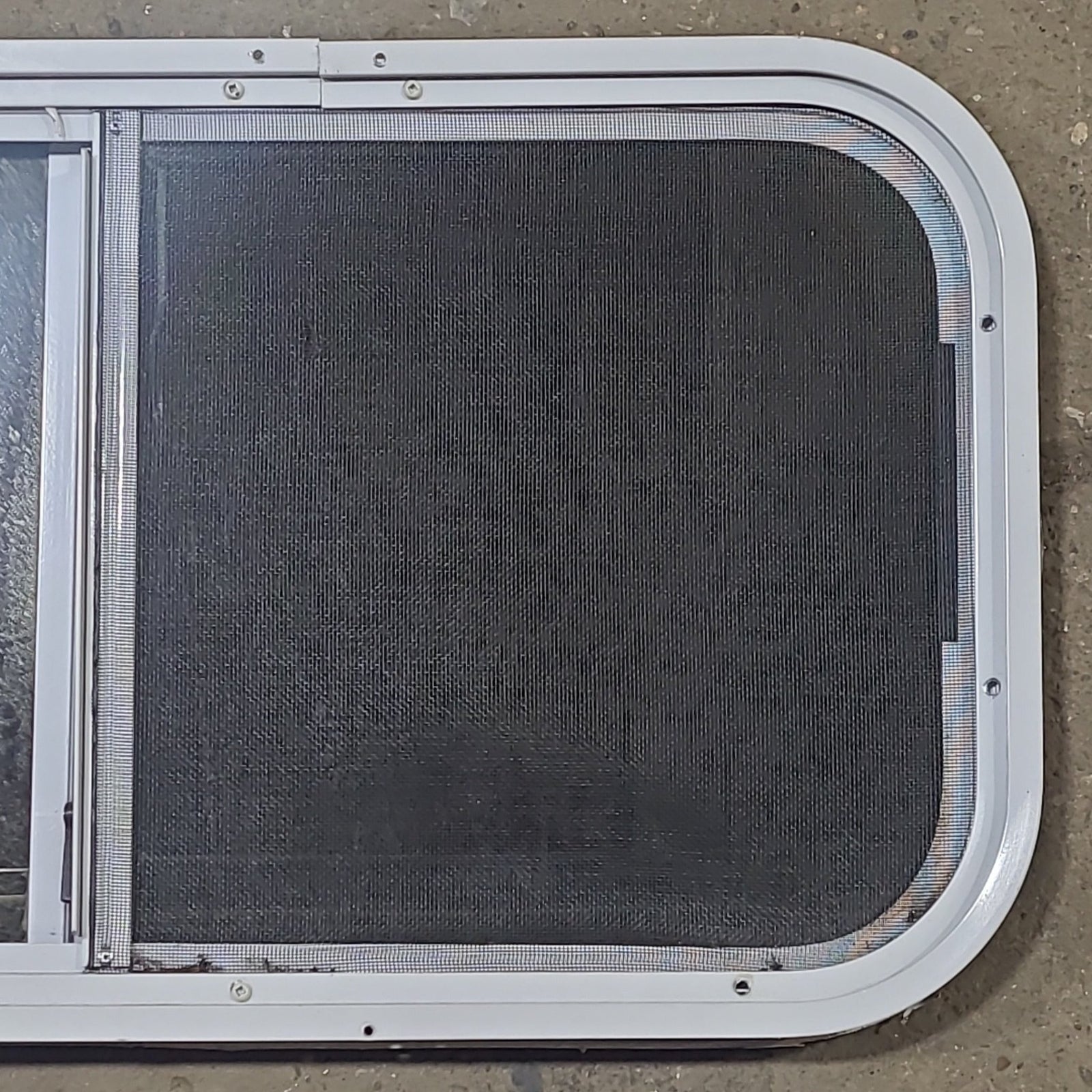 Used White Radius Opening Window : 30