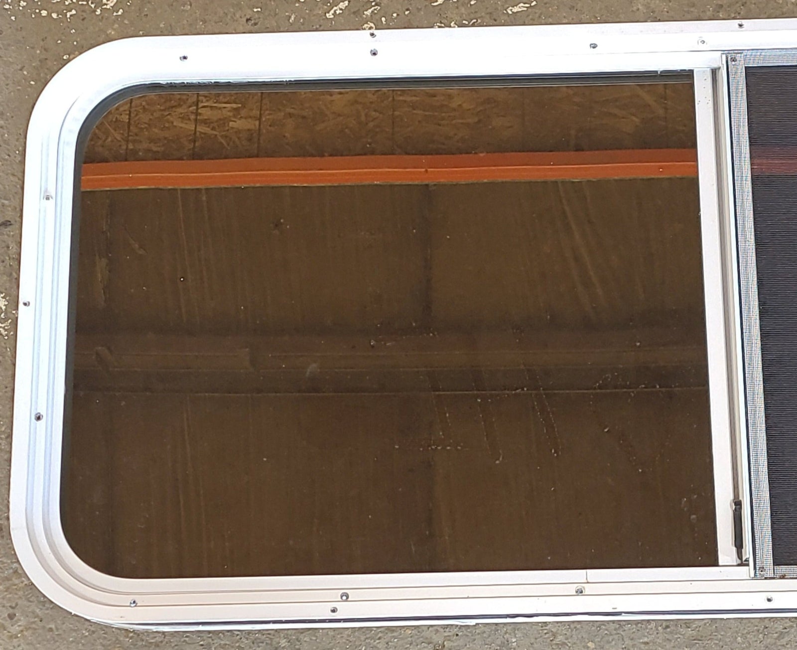 Used White Radius Opening Window : 48