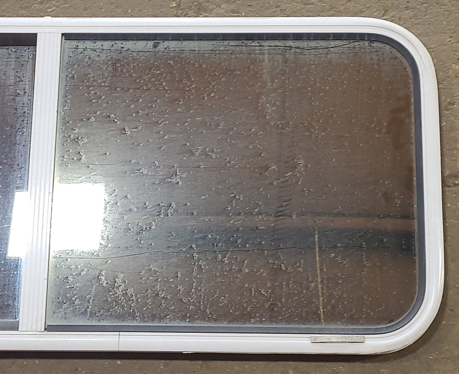 Used White Radius Opening Window : 48