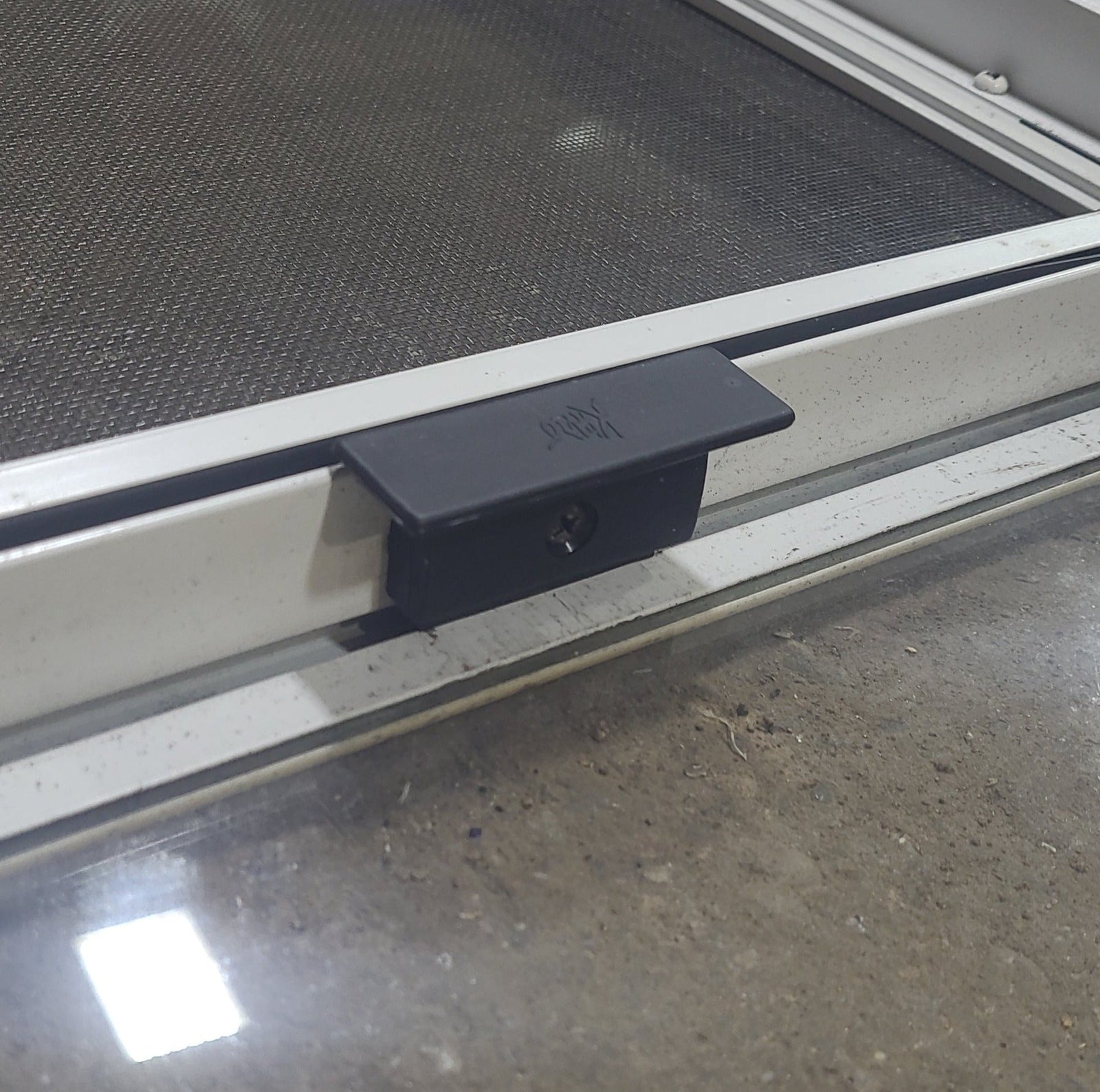 Used White Radius Opening Window : 59 1/4