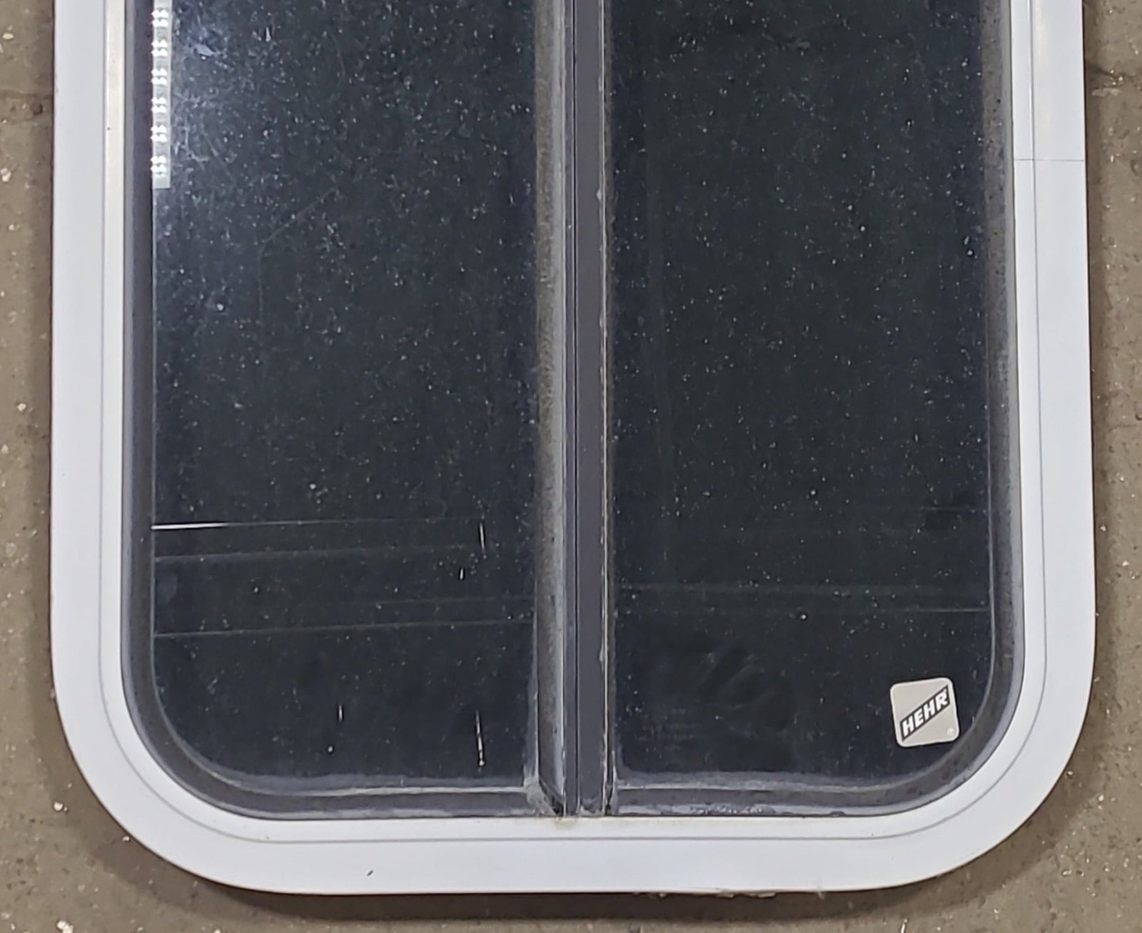 White Radius Non Opening Window : 15 1/4