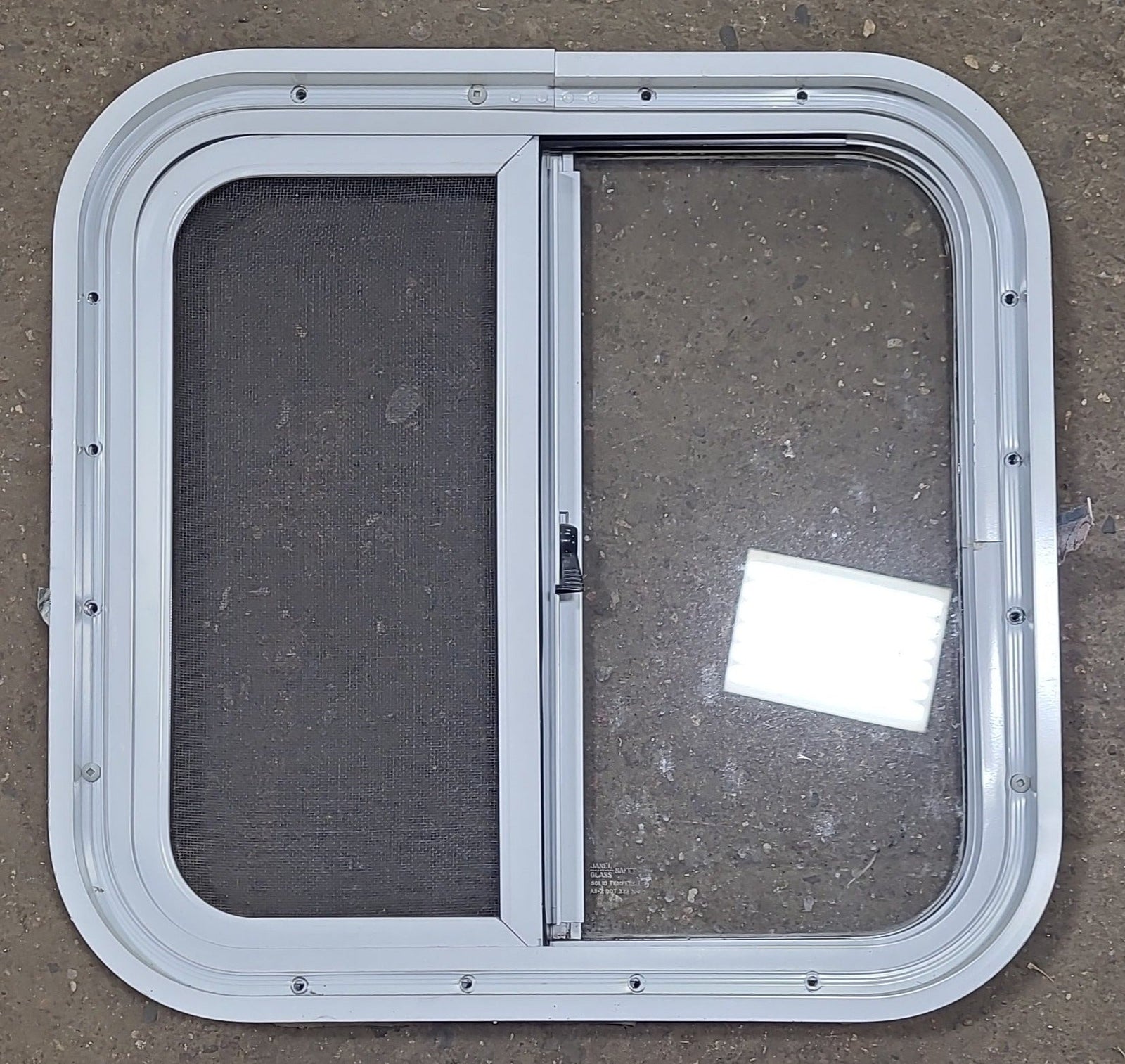 White Radius Opening Window : 17 1/4