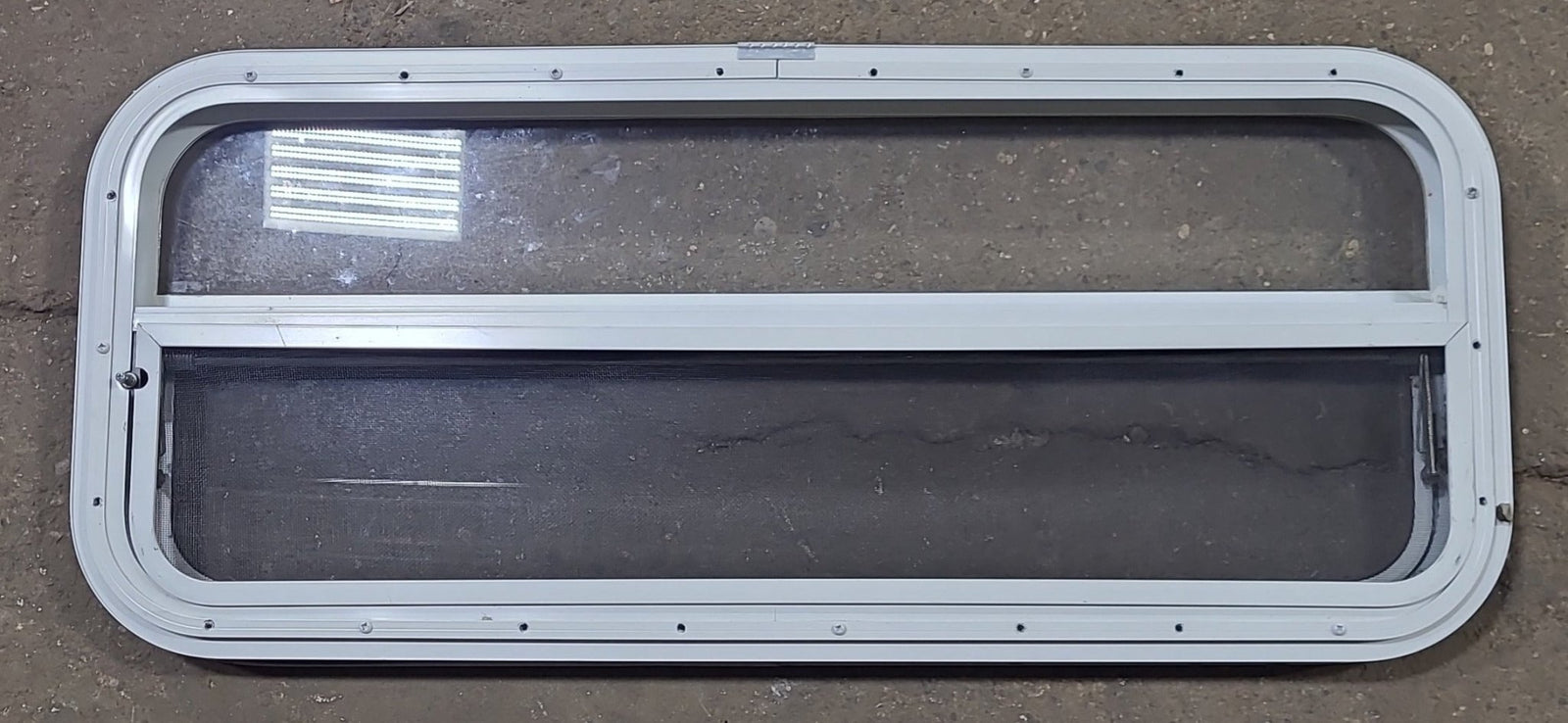 White Radius Opening Window : 35 1/4