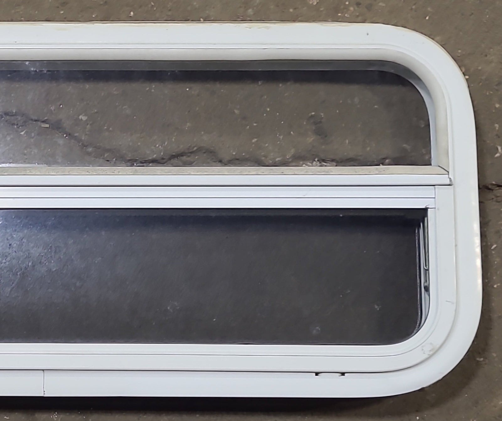 White Radius Opening Window : 35 1/4