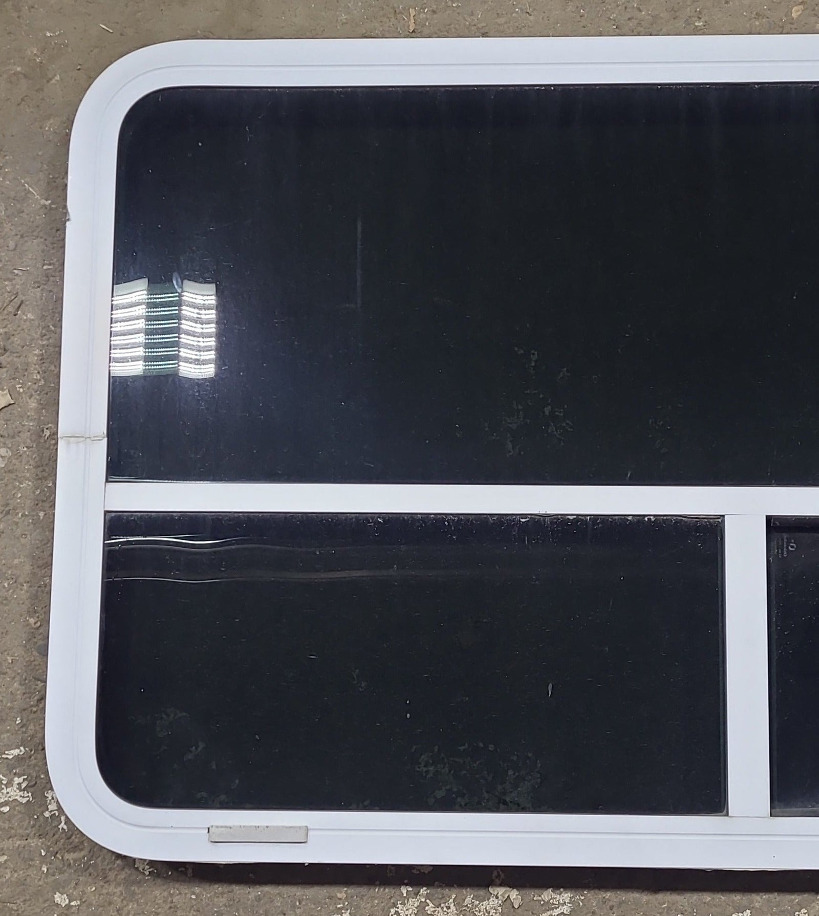 White Radius Opening Window : 48 1/4