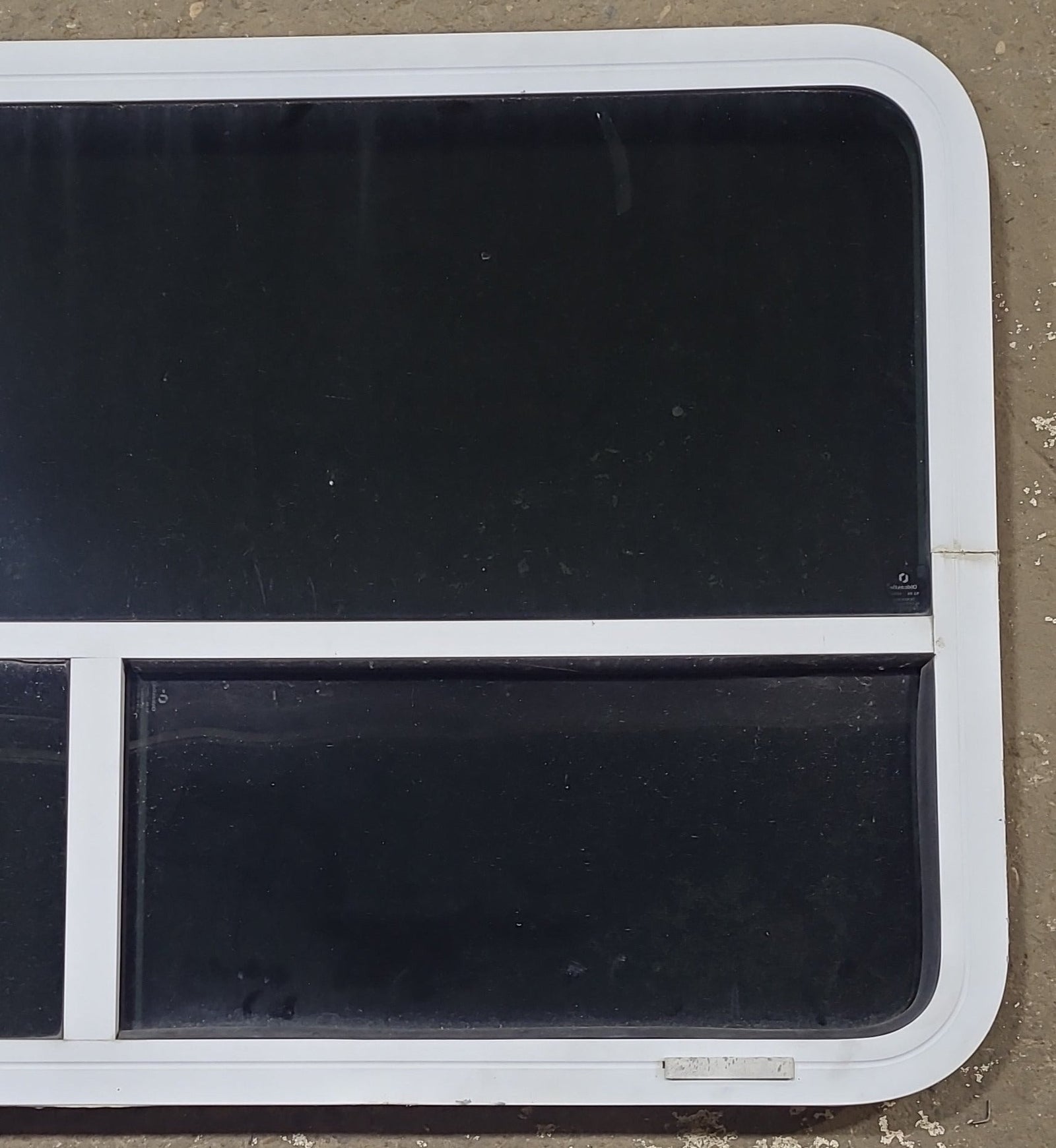 White Radius Opening Window : 48 1/4